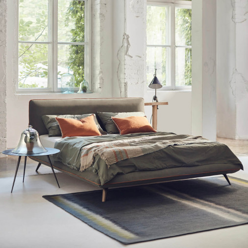 7.-Lozko-Blow-NAP_materialy-prasowe-Domoteka Jak funkcjonalnie urządzić sypialnię?