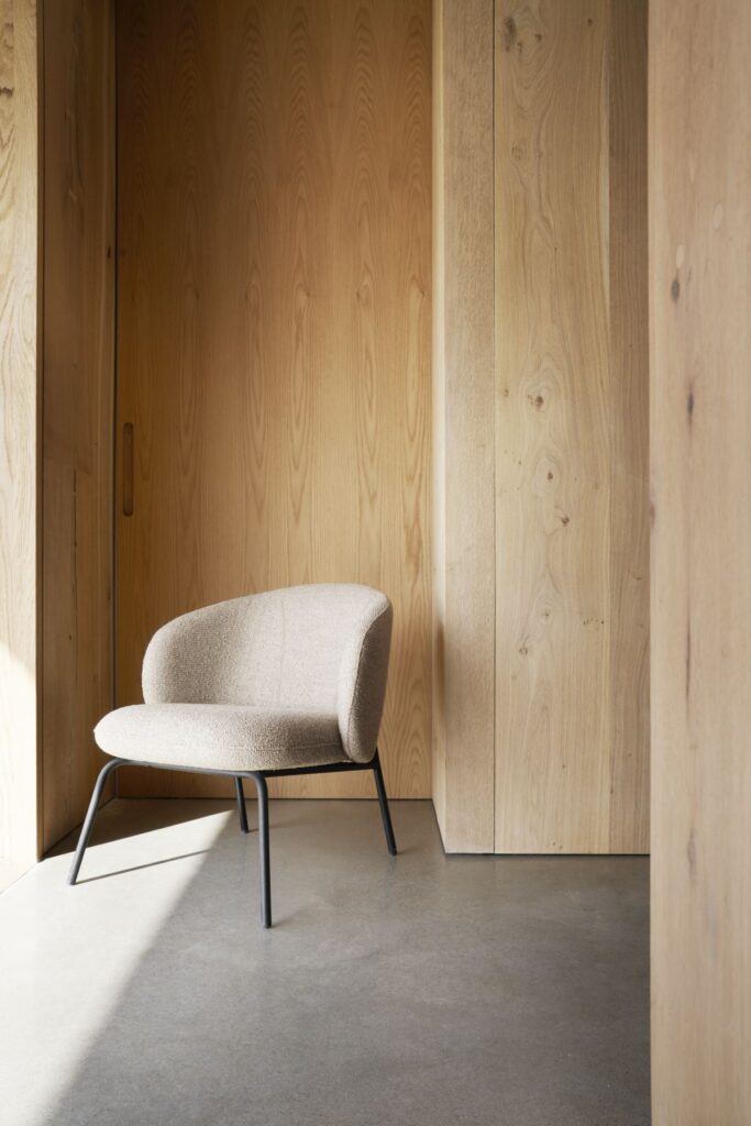 AW22-129-Vignetter-683x1024 Nowa kolekcja mebli marki boconcept