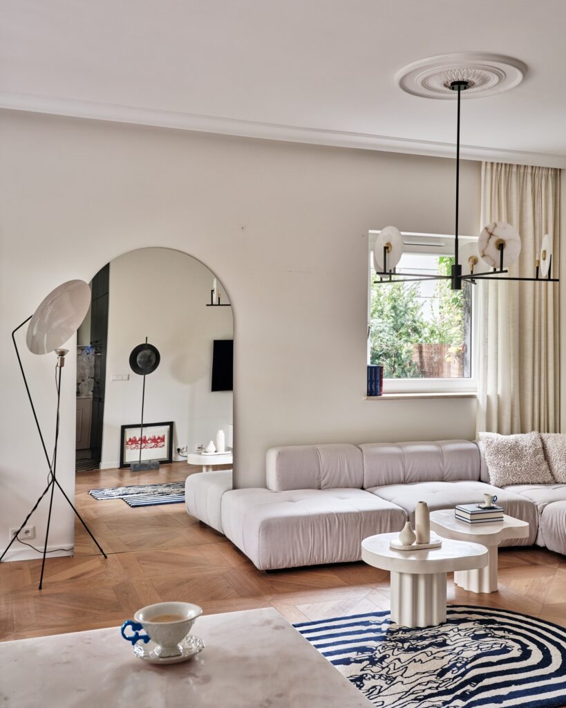 Archistory_Loft_Factory_fot.-Piotr-Gesicki-7-819x1024 Francuska elegancja i polski design! Warszawski apartament z prywatnym ogrodem