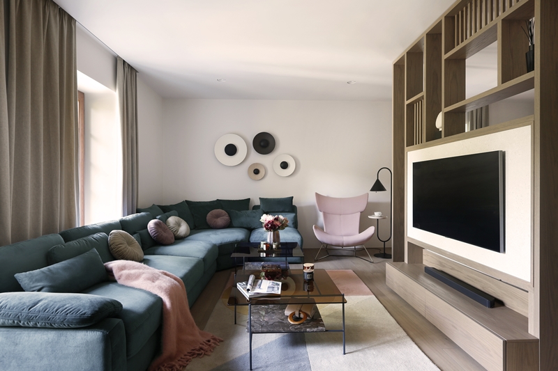 Drewno-i-miedz-z-granatowym-akcentem_ALSAL-WNETRZA_LUXRAD_Foto.Jakub-Dziedzic-WnetrzaKrakow.pl-5 Drewno i miedź z granatowym akcentem