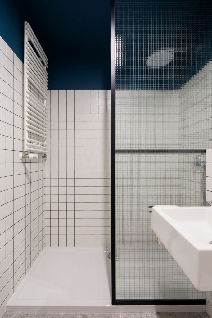 foto-Dariusz-Jarzabek-v2-683x1024 Nowoczesne mieszkanie w dawnej fabryce.