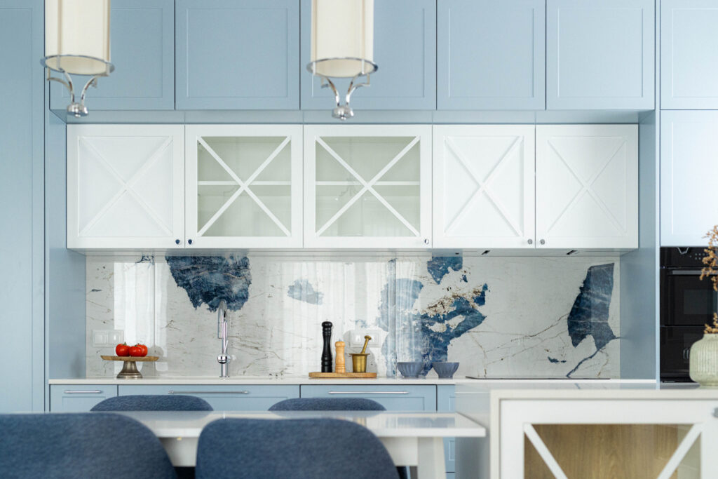 6J1A9294-1024x683 Stylowa przytulność z akcentami nowoczesnych błękitów