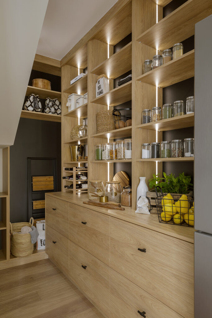 Archistory-arch.-Balicka-Design-x-Gira-fot.-Yassen-Hristov-34-683x1024 Dom zaprojektowany na bycie razem