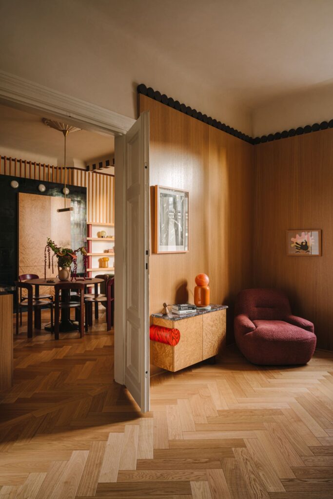 DSC09087-683x1024 Faktury, które budują emocje. Mokotowska kamienica w wersji high craft